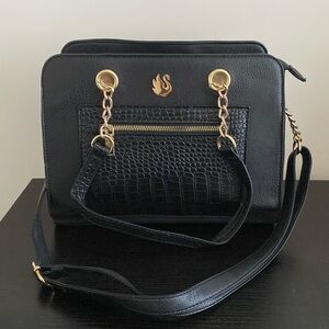 Gently Used Gloria Vanderbilt Shoulder Bag